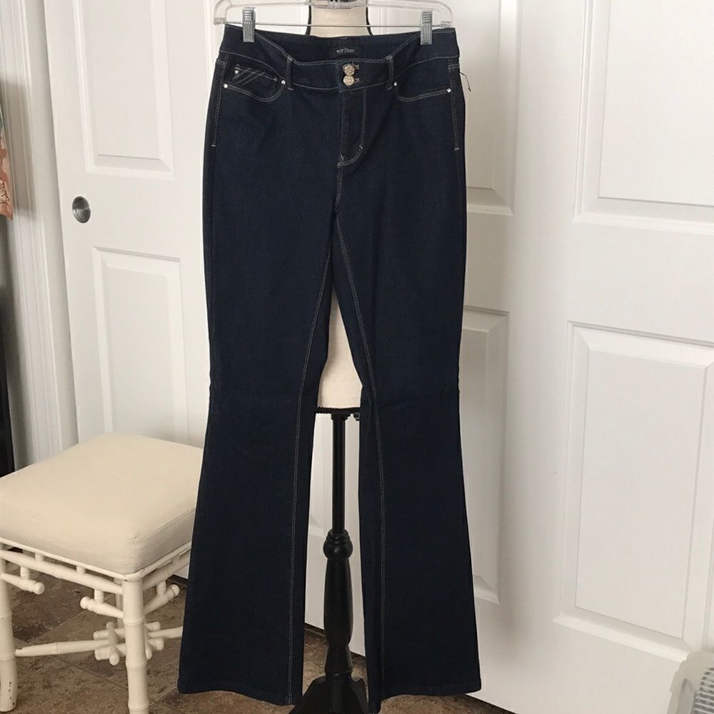 White House Black Market Contour skinny Flare